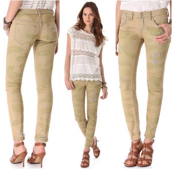 Free People Denim - FREE PEOPLE• Skinny Castro jeans size 25 NEW!